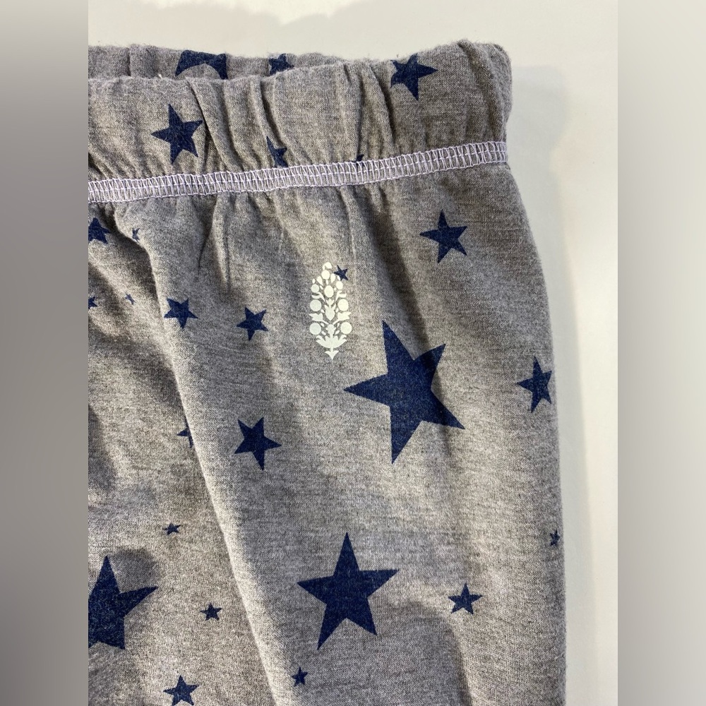FP Movement Star Print Joggers  large  NWT - Picture 13 of 14